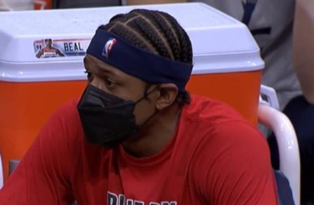 竞技宝下载-韦少复出奇才再次输球 比尔：我们在月球比赛能赢